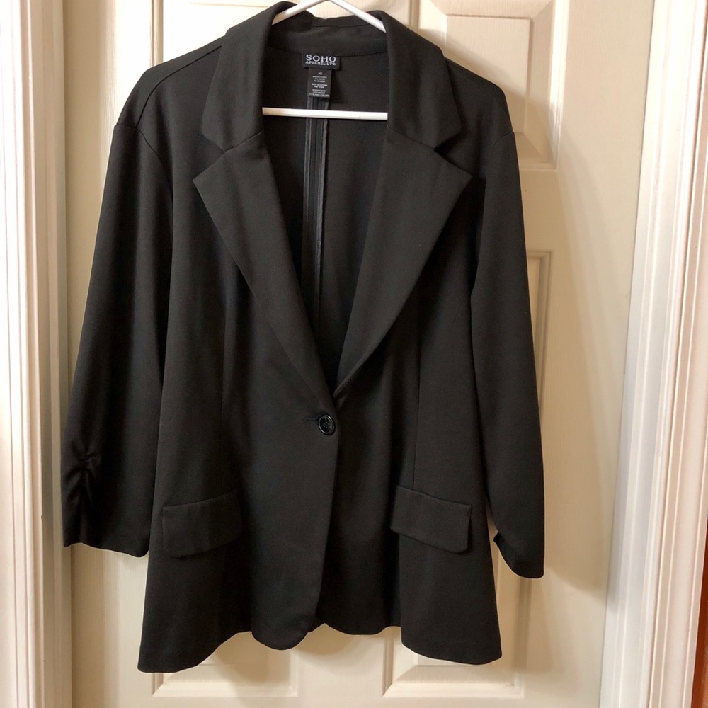 Versatile Black Knit Blazer